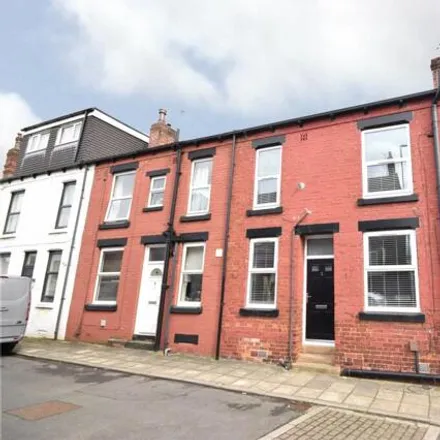 Rent this 2 bed townhouse on 1 Broadgate Lane in Horsforth, LS18 4BT