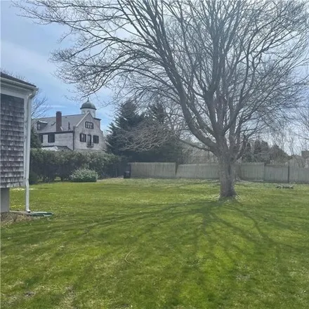 Image 5 - 54 Almy Court, Newport, RI 02840, USA - House for rent