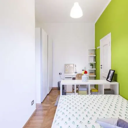 Rent this 4 bed apartment on ePRICE Pick&Pay in Viale Gian Galeazzo, 20136 Milan MI