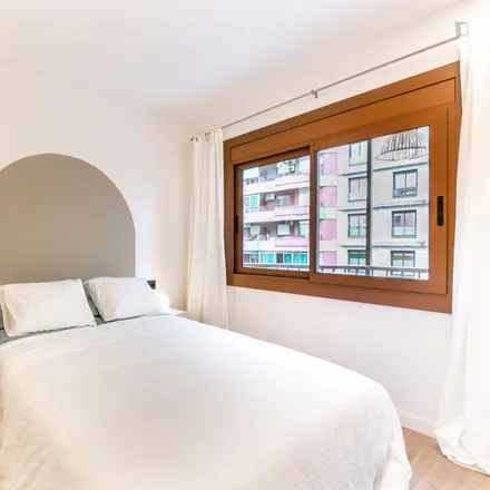 Rent this 3 bed apartment on Loterías y Apuestas del Estado in Avinguda de Madrid, 94