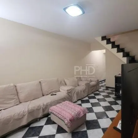 Rent this 2 bed house on ´Drogaria Montanhão in Estrada do Montanhão, Montanhão