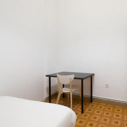 Rent this 1studio room on Madrid in Calle de los Jardines, 8