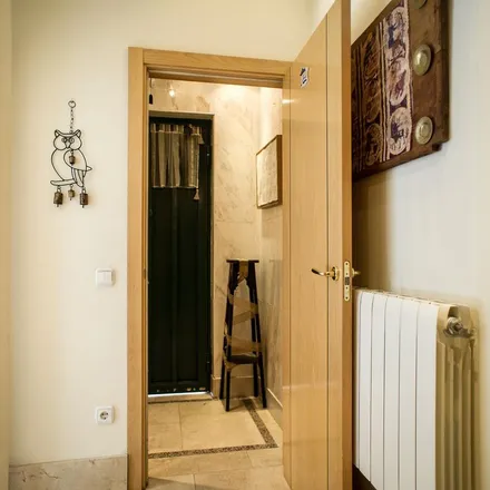 Image 2 - Calle Larga, 21, 37008 Salamanca, Spain - Apartment for rent