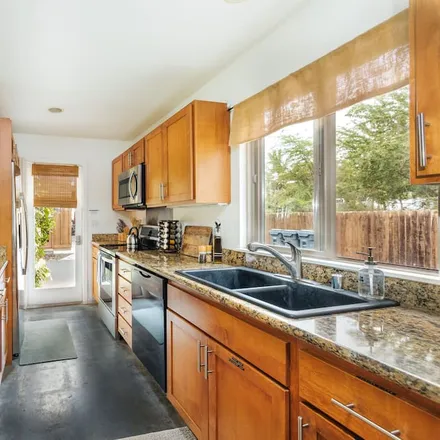 Rent this 6 bed house on Kailua