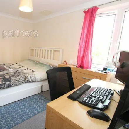 Image 8 - 16 to 24, Gordon Road, Haywards Heath, RH16 1DY, United Kingdom - Room for rent