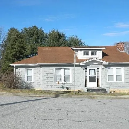 Buy this 2 bed house on 305 West Coyner Avenue in Marion, VA 24354