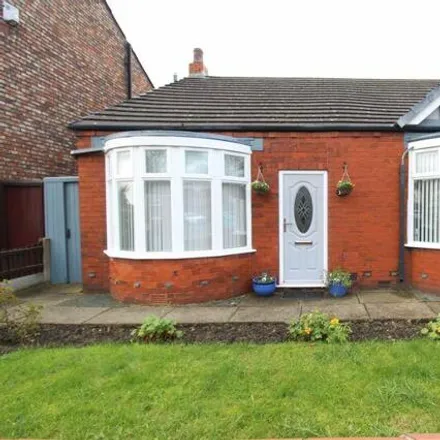 Buy this 3 bed house on Fired Wok in 425 Gidlow Lane, Wigan
