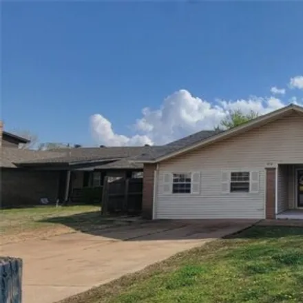 Buy this 3 bed house on 380 South Morgan Drive in Moore, OK 73160