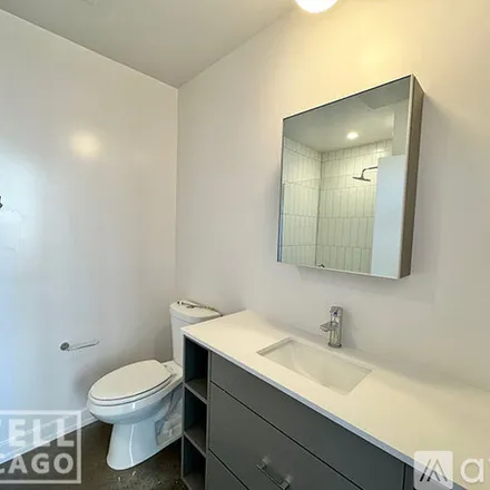 Image 6 - 5440 N Sheridan Rd, Unit Studio - Apartment for rent