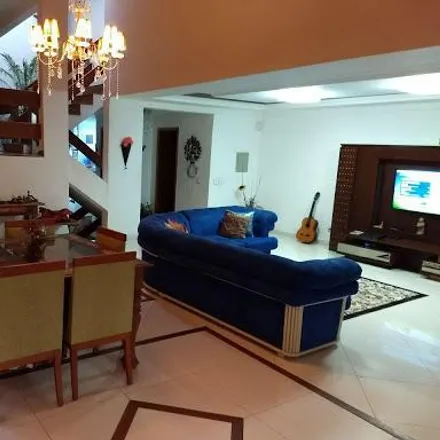 Buy this 4 bed house on Rua Damianópolis in Vila Galvão, Guarulhos - SP