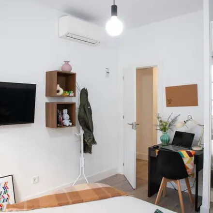 Rent this 5 bed apartment on Gran Vía Capital in Calle de Silva, 28004 Madrid