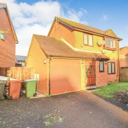 Buy this 3 bed house on Longships in Rustington, BN17 6SL
