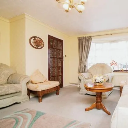 Image 2 - Muirfield Crescent, Oakham, B69 1PN, United Kingdom - Duplex for sale