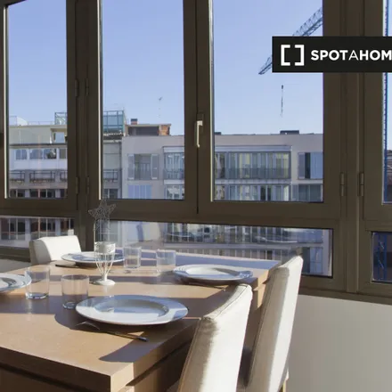 Rent this 3 bed apartment on Evergreen Shipping Spain in Avinguda Diagonal, 403