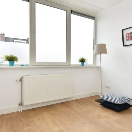 Image 2 - Govert Bidloostraat 133A, 2563 XE The Hague, Netherlands - Apartment for rent