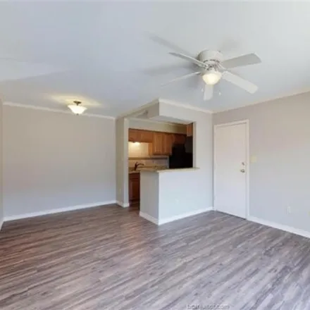 Image 2 - 987 University Oaks Boulevard, College Station, TX 77840, USA - Condo for rent