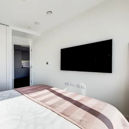 Image 4 - London, SE10 0YB, United Kingdom - Apartment for rent