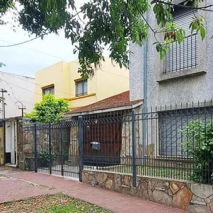 Buy this 2 bed house on República de México 141 in Ignacio Warnes, Domingo Faustino Sarmiento