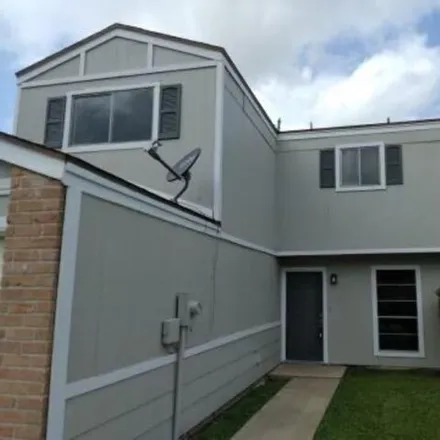 Rent this 3 bed house on 560 Georgetown St in Beaumont, Texas