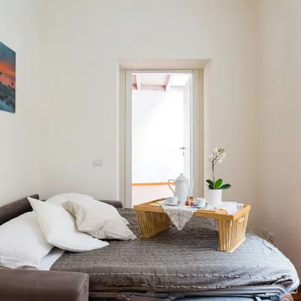 Rent this 3 bed apartment on White Cafè in Via del Tritone, 118