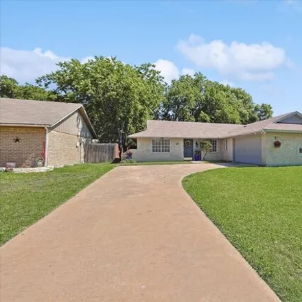 Buy this 4 bed house on 3567 Shorecrest Drive in Plano, TX 75074