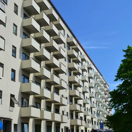 Rent this 2 bed apartment on Meijerbergsgatan 8 in 412 60 Gothenburg, Sweden
