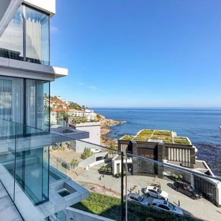 Image 2 - Kloof Road, Bantry Bay, Cape Town, 8005, South Africa - Apartment for rent
