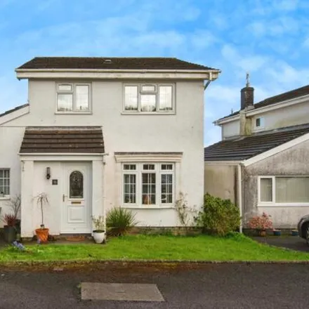 Buy this 4 bed house on Erw Non in Llannon, SA14 6BL