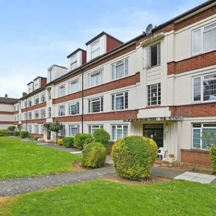 Buy this 2 bed apartment on Manor Vale in London, TW8 9JN