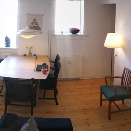 Rent this 1 bed room on Gudenåvej 1 in 2720 Vanløse, Denmark