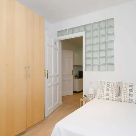 Image 2 - Las Vistillas, Calle de Bailén, 28005 Madrid, Spain - Apartment for rent