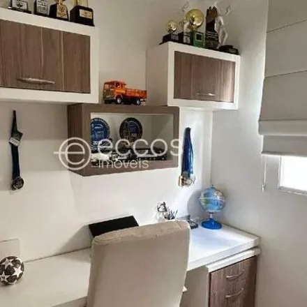 Buy this 2 bed apartment on Rua Luiz Fuad Abib in Shopping Park, Uberlândia - MG