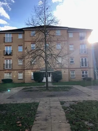 Rent this 2 bed apartment on unnamed road in Seven Kings, London