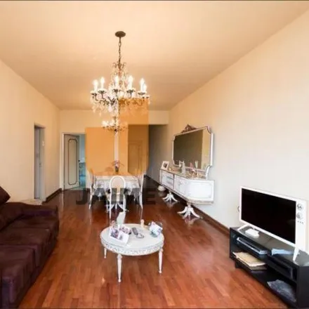 Buy this 3 bed apartment on Rua Doutor Albuquerque Lins 567 in Santa Cecília, São Paulo - SP