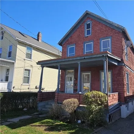 Buy this 4 bed house on 4 Everett Avenue in Village of Ossining, NY 10562