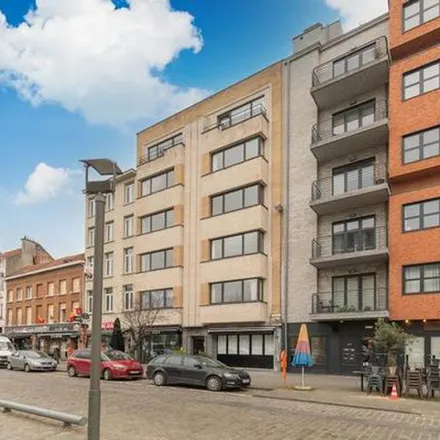 Rent this 2 bed apartment on Oudevaartplaats 44;46 in 2000 Antwerp, Belgium