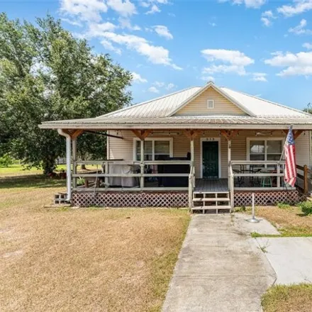 Buy this 3 bed house on 321 North Cleveland Avenue in Fort Meade, Polk County