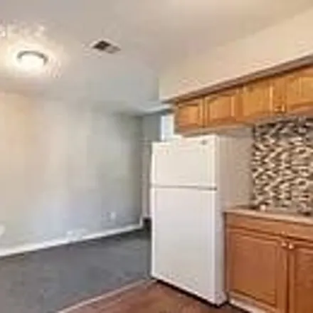 Image 5 - 103 Bellevue Street Southwest, Wyoming, MI 49548, USA - Duplex for sale