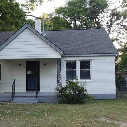 Buy this 3 bed house on 1692 East McLemore Avenue in Memphis, TN 38106
