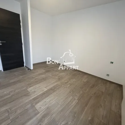 Rent this 3 bed apartment on 7 Rue du Maréchal Lyautey in 54240 Jœuf, France