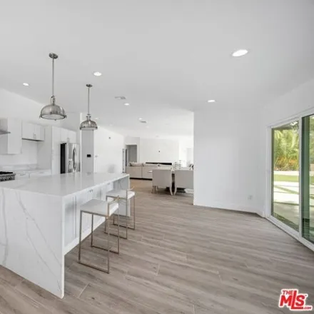 Image 3 - 23500 Aetna Street, Los Angeles, CA 91367, USA - House for rent