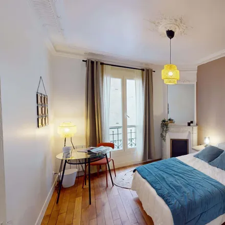 Rent this 3 bed room on 11 bis Rue Chaligny in La Vie Claire, 75012 Paris