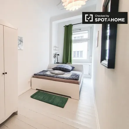 Rent this 4 bed room on Fordoner Straße 4 in 13359 Berlin, Germany