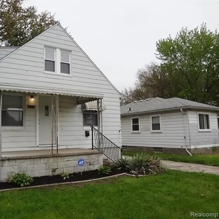 Buy this 4 bed house on 8147 Orchard Avenue in Warren, MI 48089