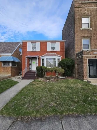 Buy this 3 bed house on 10117 South Vernon Avenue in Chicago, IL 60628