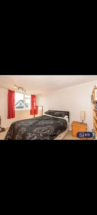 Rent this 3 bed apartment on Gatewick Close in Slough, SL1 3SE