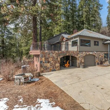Buy this 5 bed house on 140 Alpine Ln in Hope, Idaho