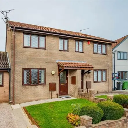 Buy this 3 bed duplex on Falconwood Drive in Cardiff, CF5 4SD