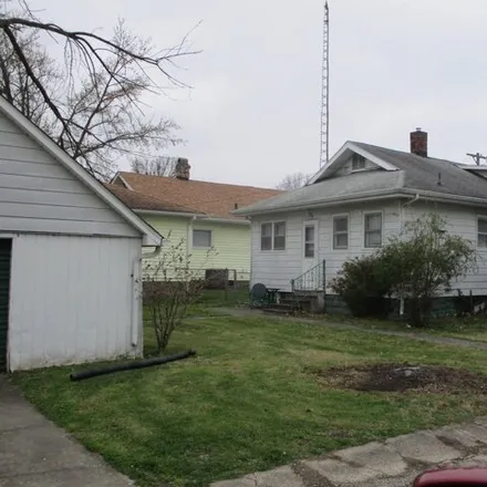 Image 3 - 600 Smith Street, Benton, IL 62812, USA - House for sale