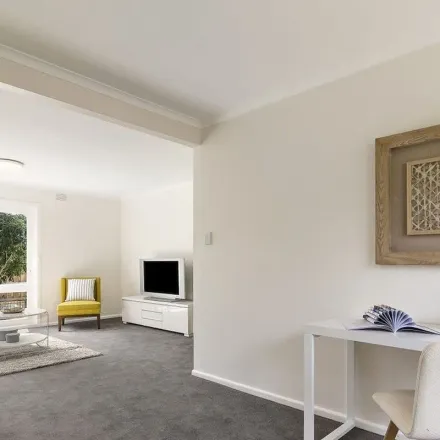 Image 3 - 33 Mountain Ash Avenue, Ashwood VIC 3147, Australia - Apartment for rent